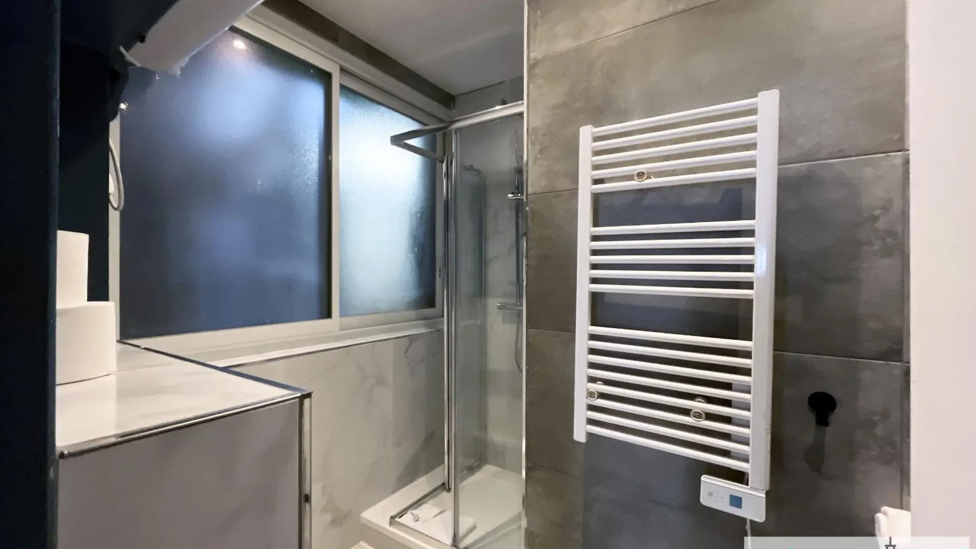 Urban Flat 89 - Charming 3 Bedroom Flat In Apartment Paris