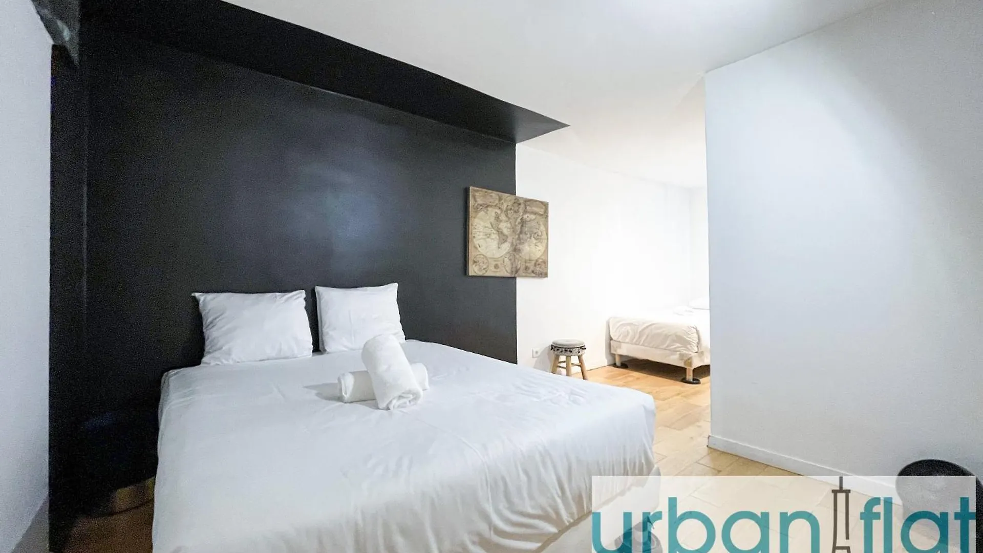 Apartment Urban Flat 89 - Charming 3 Bedroom Flat In