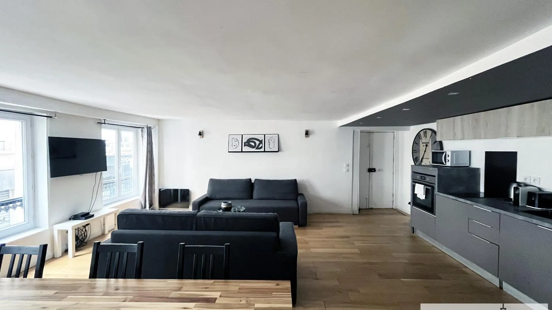 Urban Flat 89 - Charming 3 Bedroom Flat In * Paris